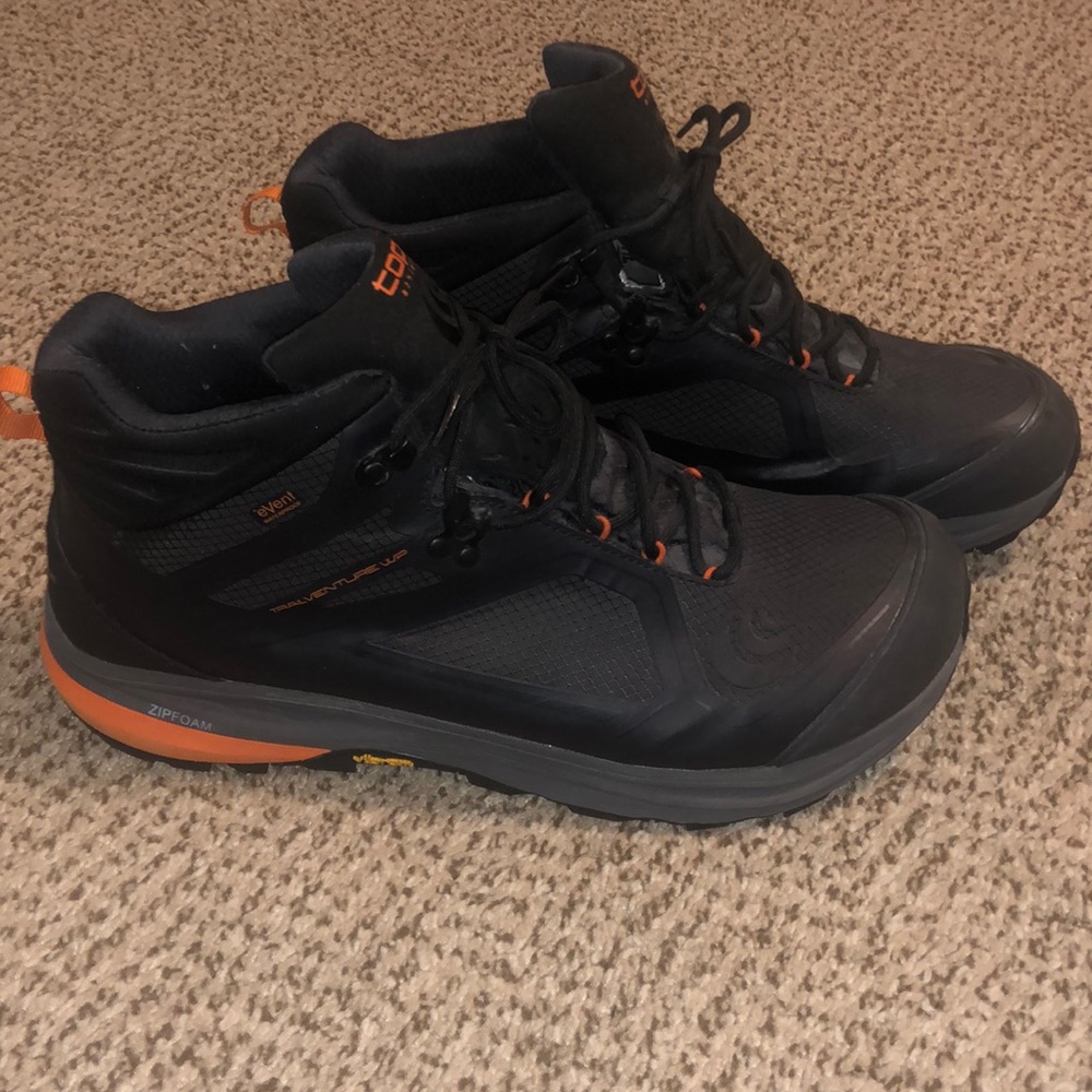 Tooo athletic hiking boots